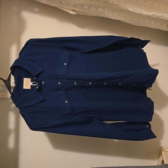 Sezane Davina Long Sleeve Snap Closure Shirt - Picture 5 of 11